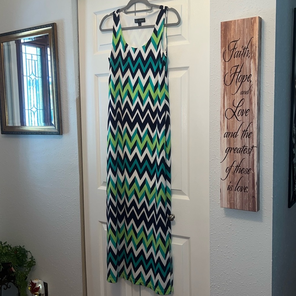 Women’s maxi dress. Small